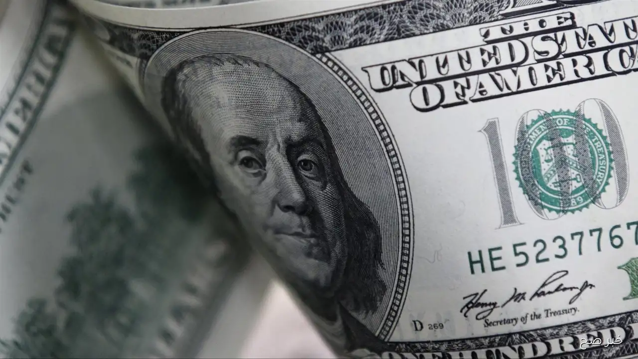كم سعر 100 دولار اليوم في السوق السوداء؟.. الدولار يشهد تقلبات جديدة مقابل الجنيه المصري