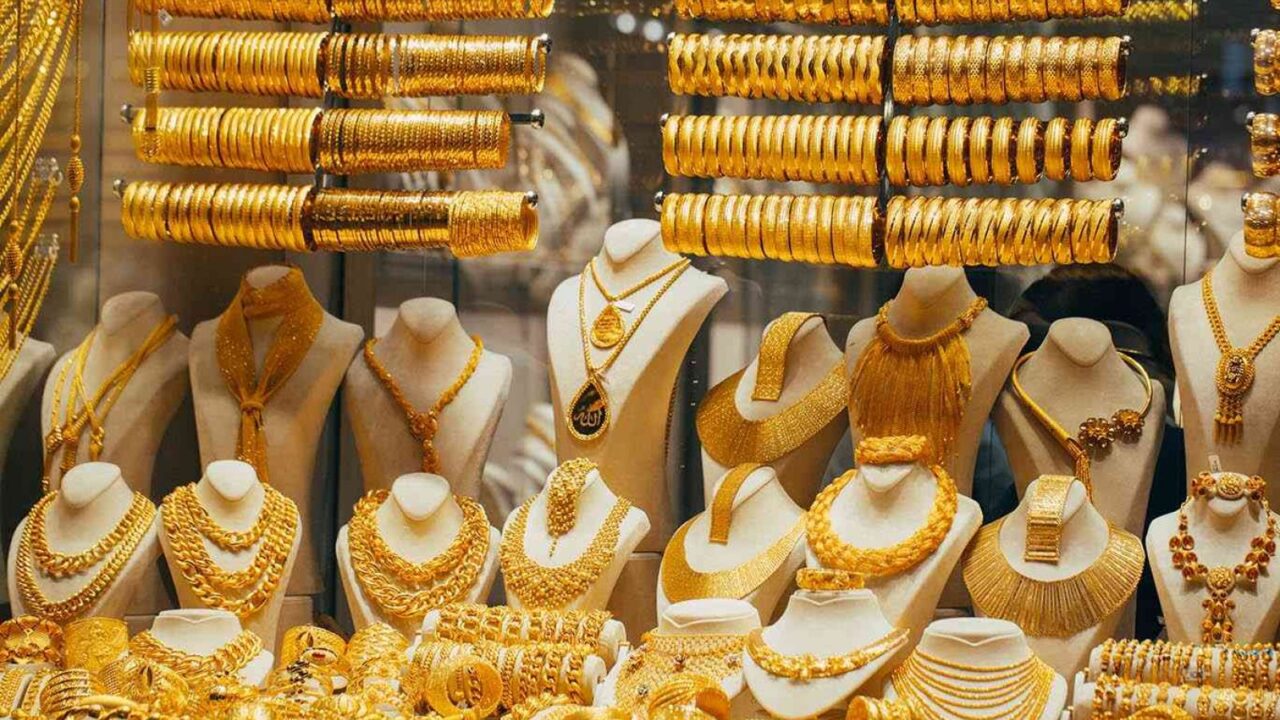 هنا سعر عيار 21 اليوم الاحد 14/9/2025 وسعر الجرام عيار 18 و24 من غير مصنعية في الصاغة تحديث لحظي