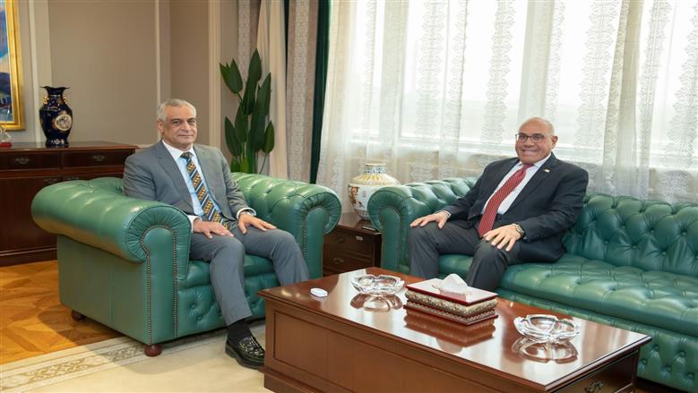 «الإنتاج الحربي» و«العربية للتصنيع» يبحثان إقامة مصنع لإنتاج «السهام والألعاب النارية»